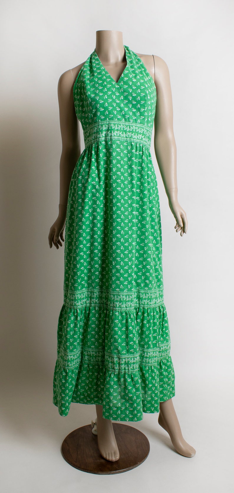 Vintage 1970s Maxi Dress Bright Kelly Green Floral Print Halter Floor Length Maxi Cotton Day Dress Prairie Style Small image 3