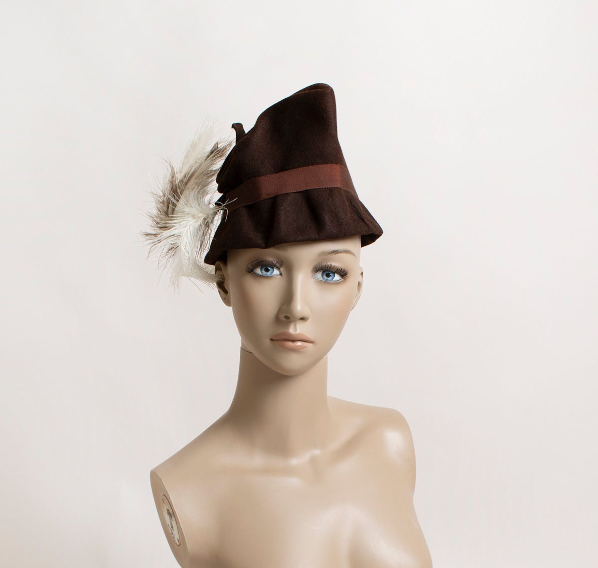 Vintage 1940s Feather Topper Hat - Dark Chocolate Brown 