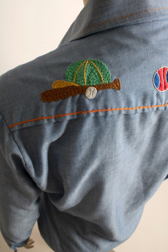 Vintage 1970s Embroidered Button Up Shirt - Chamb… - image 5