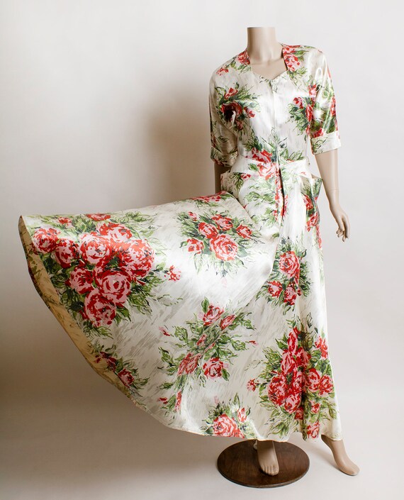 Vintage 1940s Dressing Gown - Cabbage Rose Print … - image 7