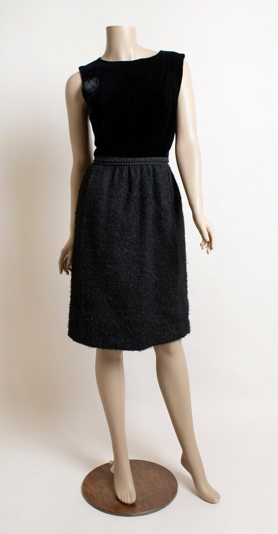 Vintage 1960s Black Velvet Cocktail Dress by Lanz… - image 3