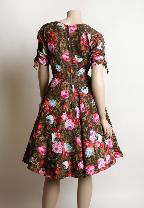 Vintage 1950s Dress - Rose Print Pink & Red on Br… - image 4