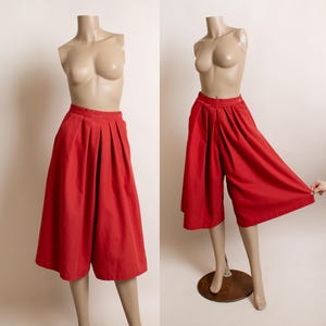 Vintage 1970s Culotte Shorts - Maroon Subtle Striped Wide Leg Palazzo Pants - Side Button Pockets - 70s Small Claude