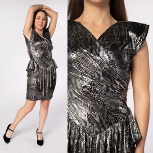Vintage 1980s Snake Print Dress - Slinky Sexy Peplum Bodycon Silver Metallic Futuristic Space Age Wiggle Dress - Medium