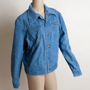 Vintage 1970s Denim Jacket Lee Set Medium Blue Jean Jacket Mens Unisex Snap Button Front Medium Large image 5