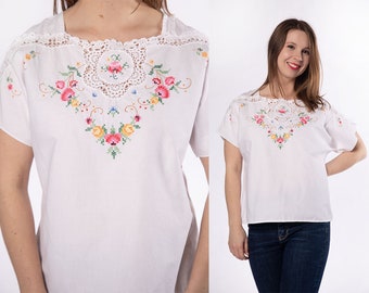 Vintage Embroidered Hippie Blouse - Floral Rainbow Eyelet Cutwork Ethnic Folk Linen Top - Medium