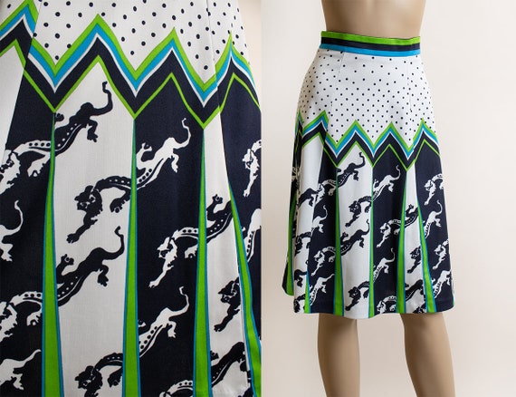 Vintage 1970s Novelty Panther Skirt - Tennis Style Knee Length Green Black White Chevron Striped Wild Cat Dragon Color Block - 70s XS