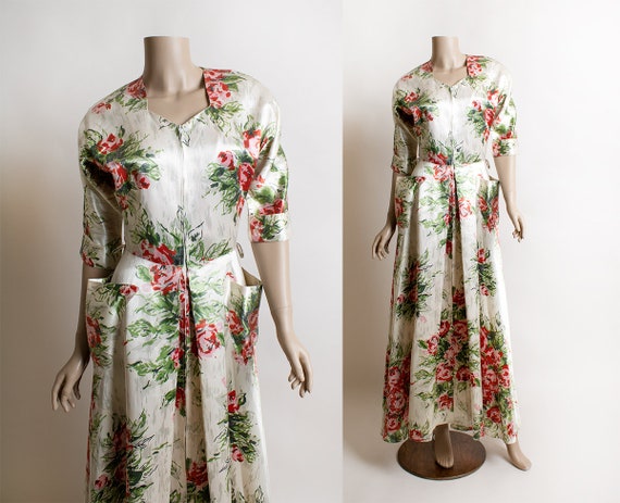 Vintage 1940s Dressing Gown - Cabbage Rose Print … - image 1