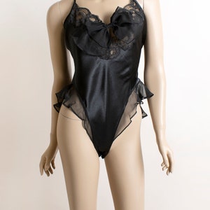 Vintage 1990s Black Lace Teddy - Lingerie Sexy High Cut Spaghetti Strap Bodysuit - Sheer Ruffle Hips - Bow - Josie Medium Large Y2k image 3