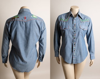 Vintage 1970s Embroidered Button Up Shirt - Chambray Blue Sports Baseball Golf Floral Flower Embroidery - Hippie Basketball - Large