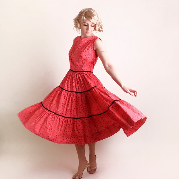 Vintage 1950s Patio Dress - Full Circle Skirt Rockabilly Gal Cotton Dress - Large