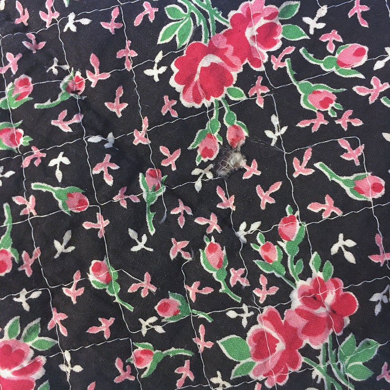 Vintage Rose Print Quilt Skirt A-Line Knee Length Black & Pink Floral Print Skirt 1970s Cotton Small 26 Waist image 9