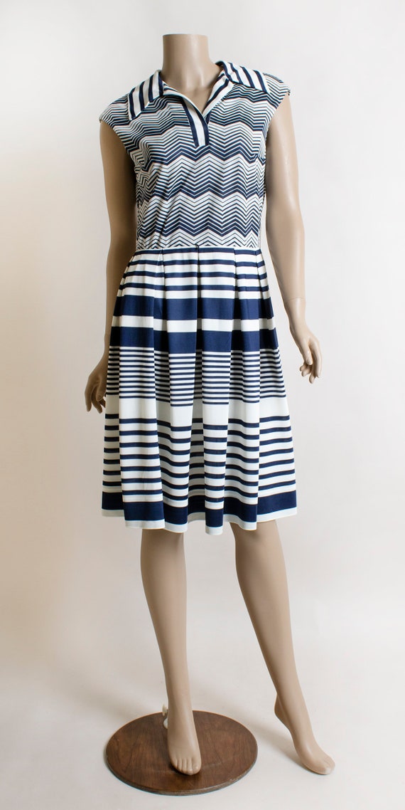 Vintage 1970s Chevron Striped Dress - Box Pleated… - image 2
