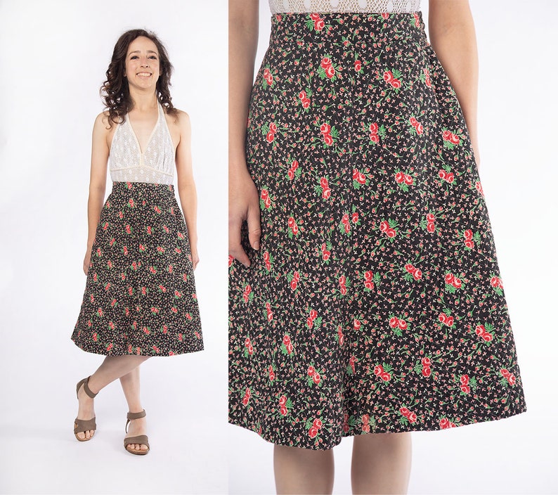 Vintage Rose Print Quilt Skirt A-Line Knee Length Black & Pink Floral Print Skirt 1970s Cotton Small 26 Waist image 1