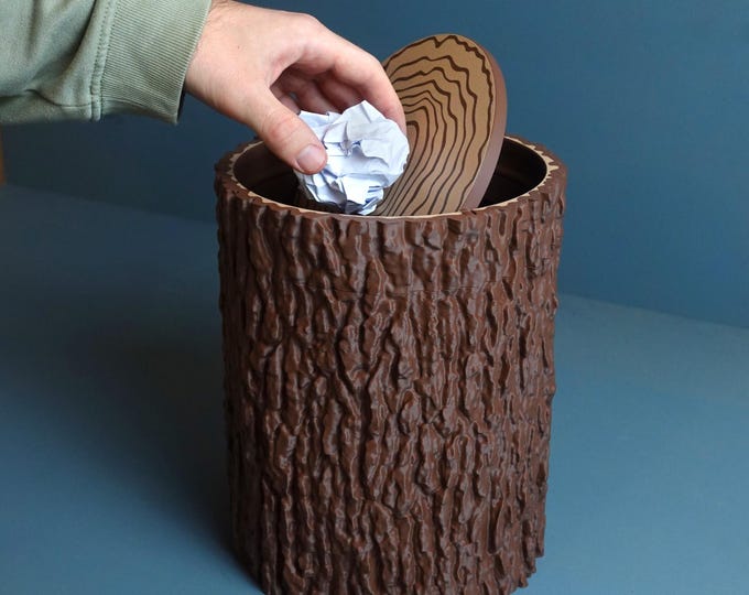 Alnus Glutinosa Tree Stump Trash Can: Rustic Cabin Decor with Swing Lid