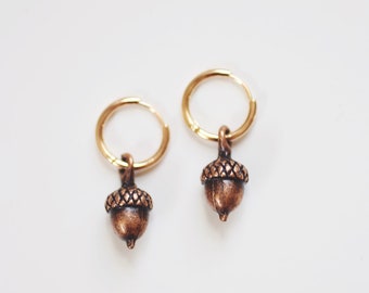 Tiny Acorn Charm Earrings | Fall Earrings | Fall Jewelry | Minimalist Earrings | Modern Jewelry | Nature Earrings | Huggie Hoops