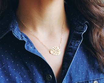 Small Monstera Leaf Necklace | Monstera Necklace | Leaf Necklace | Leaf Jewelry | Monstera Jewelry | Palm Leaf Necklace | Monstera Gold