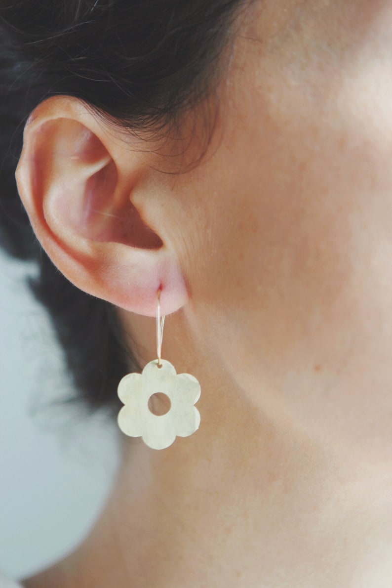 Daisy Flower Hoop Earrings Daisy Earrings Flower Hoop Earrings Minimalist Earrings Modern Jewelry Brass Earrings Hammered image 2