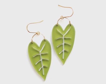 Heart Leaf Acrylic Earrings | Leaf Earrings | Plant Earrings | Minimalist Earrings | Modern Jewelry | Acrylic Earrings