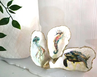 Handmade Oyster Shell, Resin base, Paper Towel Holder