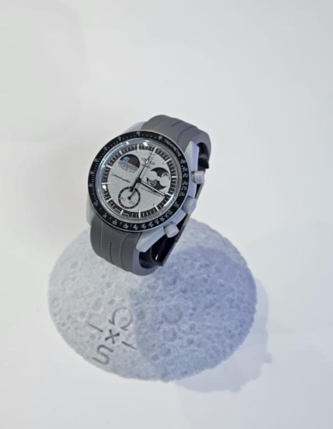 Omega watch stand - Etsy 日本