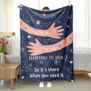 Personlig krya på dig-filt, Anpassad namnfilt med en stor kram, Upplyftande och uppmuntrande gåva, Skicka kramar-filt, Tänker på dig-present