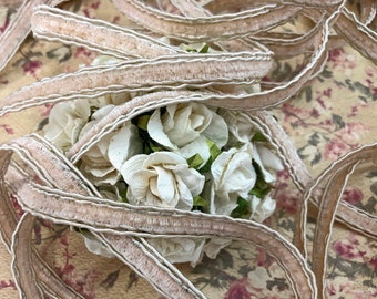 1 YD Vintage French Blush Brushed Velvet Narrow Trim, 9mm Wide, Edge Cording, Flesh Passementerie Ribbon Trim, Sewing, Dolls, Crazy Quilt