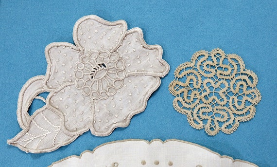 Vintage & Lot embellissement dentelle ancienne... médaillon, S’épanouir, médaillon, ancienne... lin, Crochet, Whitework Filet, Collection... début et le milieu des années 1900, EL1833 960136 Vintage & Lot embellissement dentelle ancienne... médaillon, S’épanouir, médaillon, ancienne... lin, Crochet, Whitework Filet, Collection... début et le milieu des années 1900, EL1833 960136