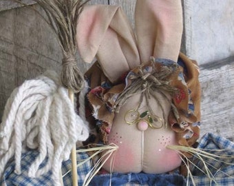 Country Primitive Hezzie Hare bunny E pattern