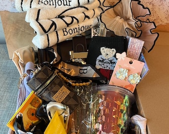 Grote mysterieschepdoos – 20+ volwassen maar leuk verrassingscadeau voor haar | Grote traktatiedoos met accessoires en leuke items