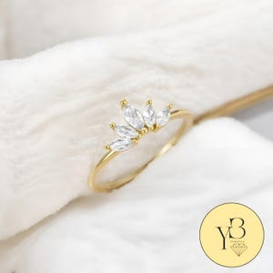 18k gouden vermeil witte CZ kroonring, witte zirkonia minimalistische ring, gelaagde stapelring, Pavé Crystal Ring cadeau voor haar