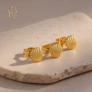 18k Gold Plated Seashell Stud Earrings, 18k Gold Vermeil hell Cut Stud Earrings, stainless steel earrings gifts for her