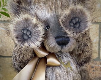HUCKLEBERRY - Gorgeous 17IN Bear Pattern by Emma's Bears