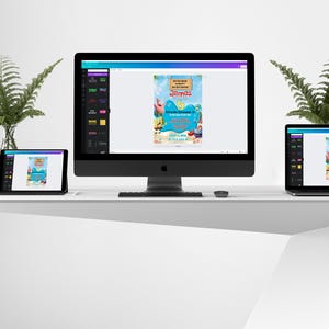 K&ouml;nnte beinhalten: Ein wei&szlig;er Schreibtisch mit einem schwarzen Lautsprecher, einem Tablet, einem Desktop-Computer und einem Laptop. Jedes Ger&auml;t ist auf ein Designprogramm ge&ouml;ffnet, das eine farbenfrohe Einladung mit einer Comicfigur zeigt. Die Einladung lautet "Fiesta de Pijama" und "J&uacute;nior".