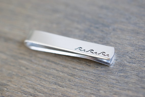Pince De Cravate Vague Dorée – Fixe-cravate Rétro Chic (occasion)