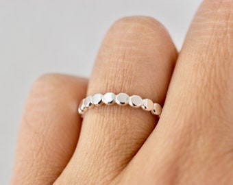 Anillo de plata con cuentas planas - Anillo apilable con cuentas de plata esterlina