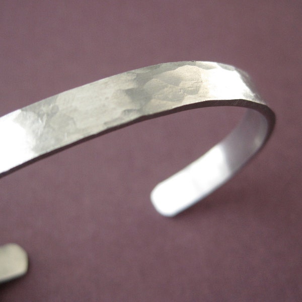 Personalized Hammered Bracelet - Hammered aluminum metal finish - 1/4 inch