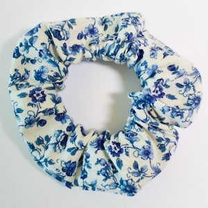 Mini Scrunchie, Child Scrunchie, Floral Child Scrunchies, Child Scrunchies, Mini Scrunchies, Scrunchies for Children, Kid Scrunchie, Hairtie