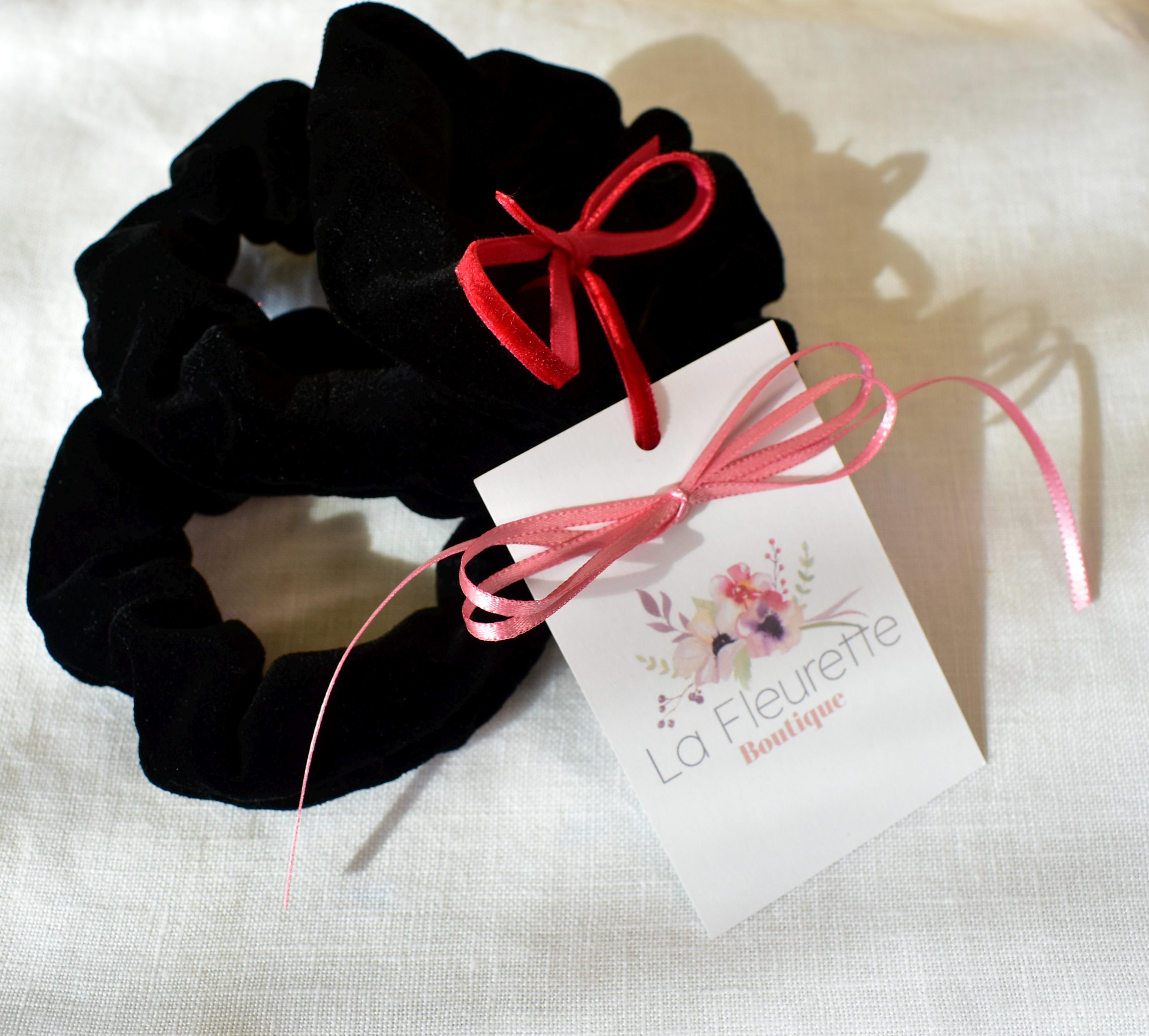 ミニブラックベルベットシュシュ | 小さなヘアシュシュ - Etsy 日本