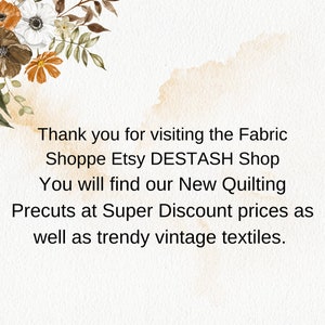K&ouml;nnte beinhalten: Text&uuml;berlagerung auf einem Aquarellhintergrund mit floralen Akzenten. Der Text lautet: "Vielen Dank f&uuml;r Ihren Besuch im Etsy DESTASH Shoppe Sie finden unsere neuen Patchwork-Stoffe zu Super-Rabattpreisen sowie trendige Vintage-Textilien."