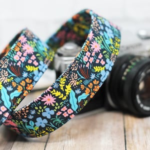 Custom Camera Strap | Floral Camera Strap | Straps for DSLR | Camera Strap with Quick Release | Green Floral Strap | Photographer Gift