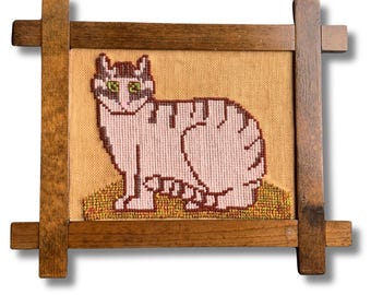 Vintage Needlepoint Cat, Oxford Frame