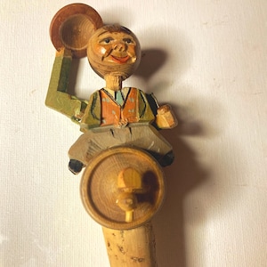 Vintage Hand Carved Wood Bottle Stopper Cork Barware, Man Taking Off Hat, Mechanical Stopper, Barware