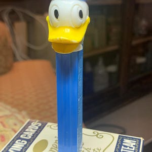 Rare Donald Duck Die Cut Pez, Blue Stem, 2.6, Austria, Walt Disney