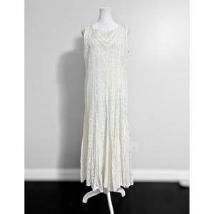 Robe longue vintage en dentelle rare Starina