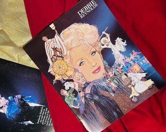 DEBBIE REYNOLDS' persoonlijke collectie: origineel Debbie Reynolds plakboek/carrièrepersmap uit de jaren 90