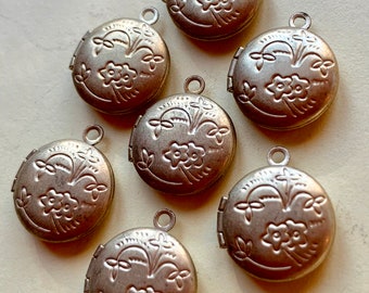 6 Vintage Brass Round Gold Pendant Lockets with Pattern Best Seller 13mm #300