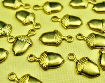 6 Small Vintage Brass Gold Acorn Charm Pendants 10mm