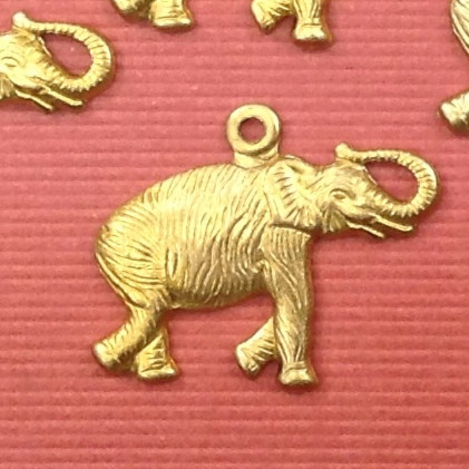 6 Small Brass Gold Elephant Charms Beads Etsy