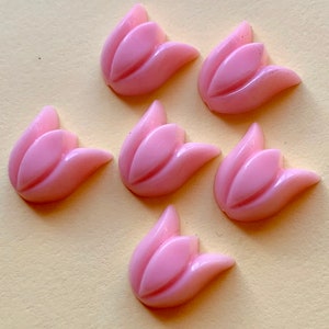 6 Vintage Pink Resin Tulip Flower Cabochons 10mm